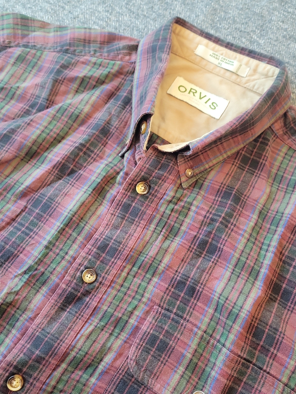 Orvis Shirt Men's XL Flannel Plaid Burgundy Black Long Sleeve Pocket Lightweight